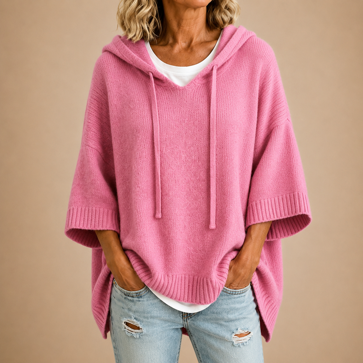 Ottavia | Poncho in Maglia con Cappuccio e Manica a Tre Quarti