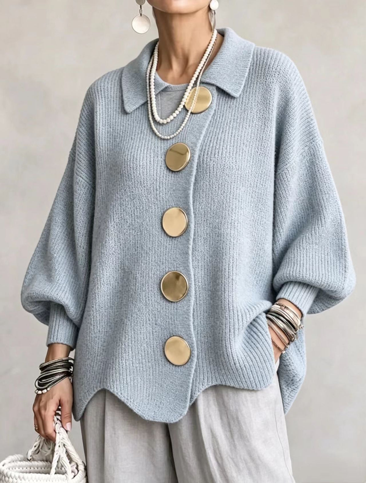 Isadora | Cardigan Oversize con Collo e Bottoni Metallici Grandi