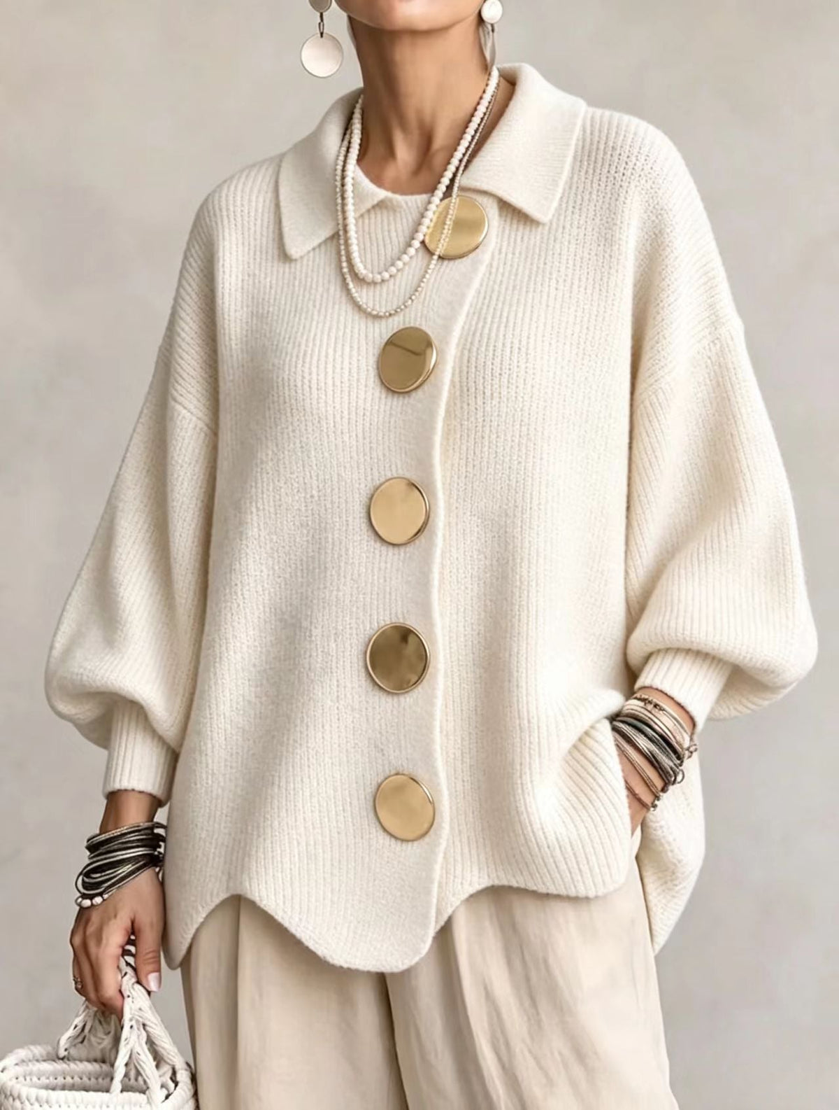 Isadora | Cardigan Oversize con Collo e Bottoni Metallici Grandi