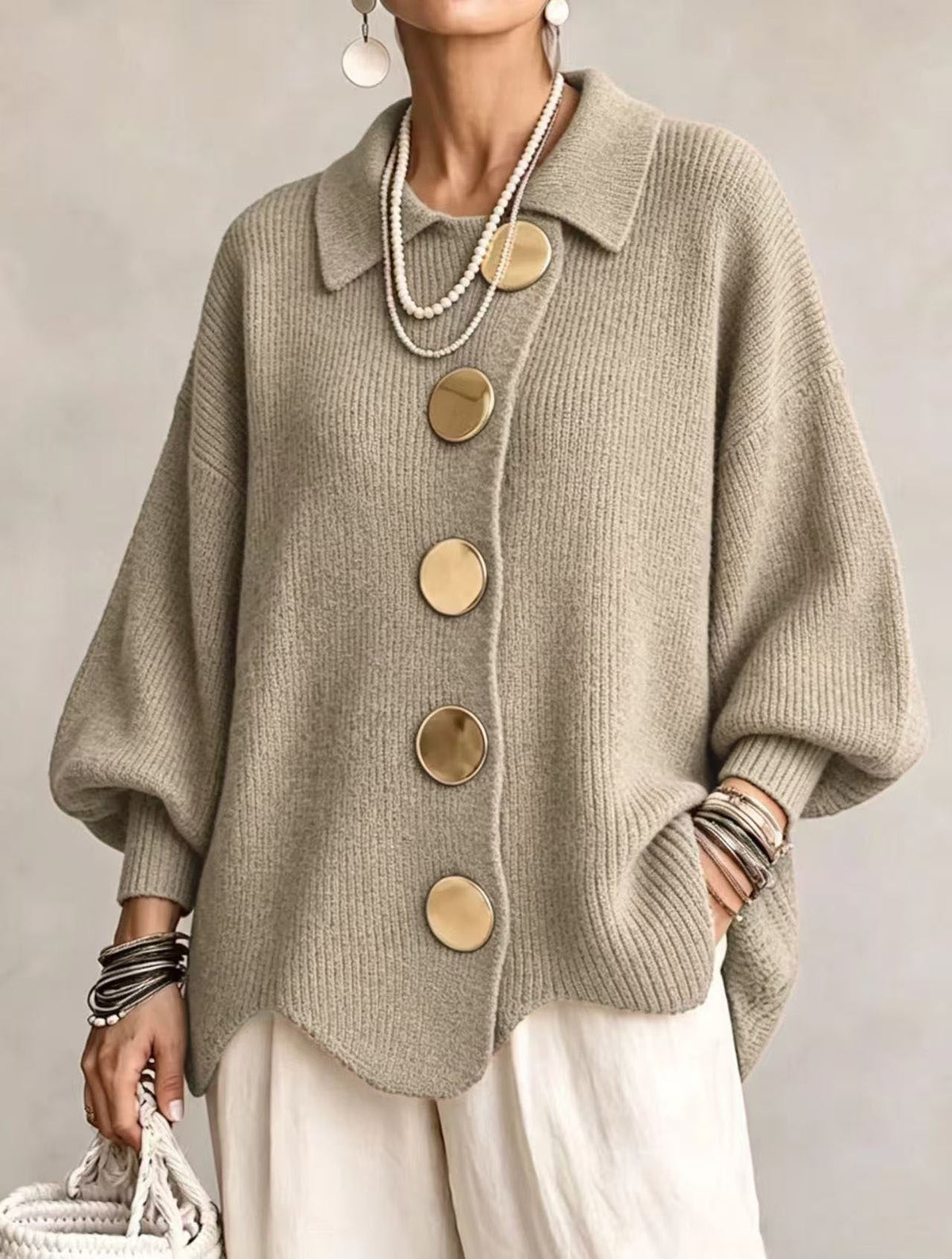 Isadora | Cardigan Oversize con Collo e Bottoni Metallici Grandi